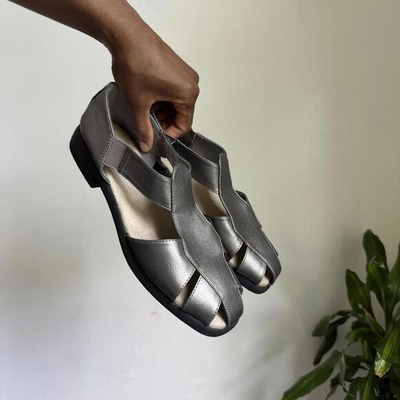 Shoes - Vintage‎ Judith gladiateurs cut out Silver and grey sandals size 9.5 M